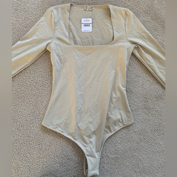 Free people NWT long sleeve Bodysuit - Picture 2 of 3